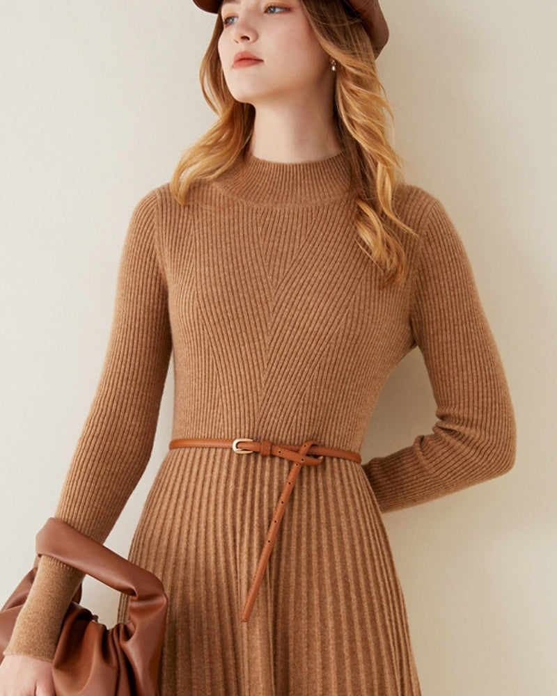 Kaschmir-Kleid mit ausgestelltem Rock